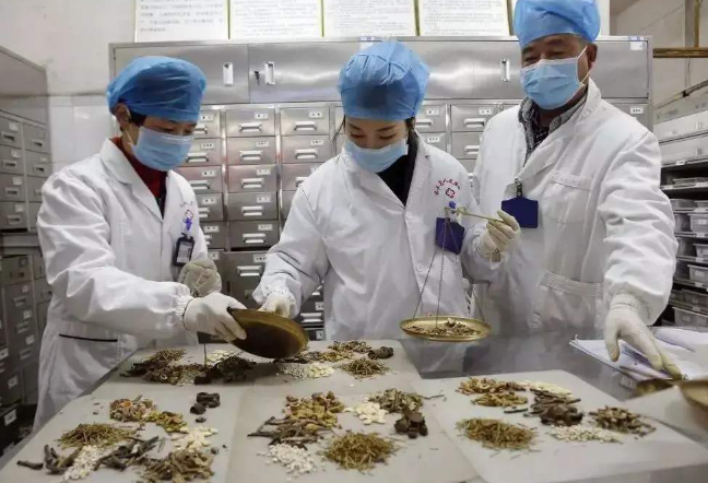 新冠肺炎疫情人物同防市民如何做？請看這里！