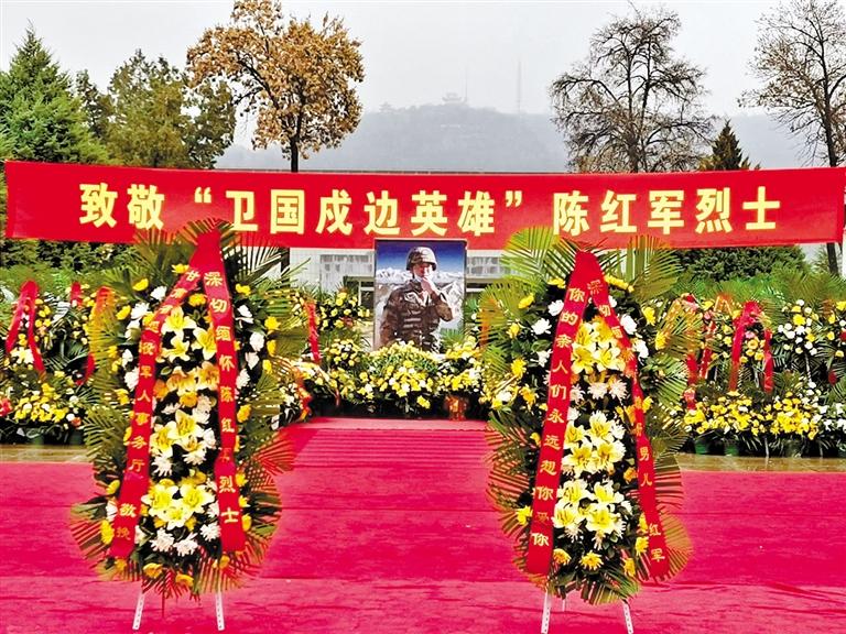 又是一年清明時(shí) 金城嗚咽祭英魂 “紅軍，我們看你來了！”