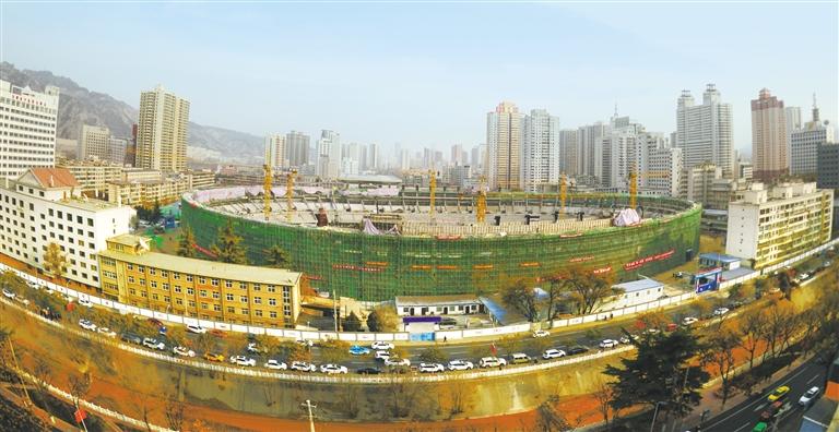 蘭州市七里河體育場主體封頂，預(yù)計明年7月交付使用